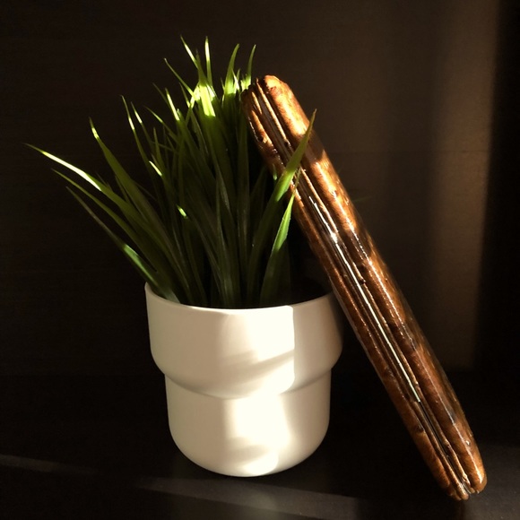 Cognac Brown Textured Clutch - Picture 6 of 7